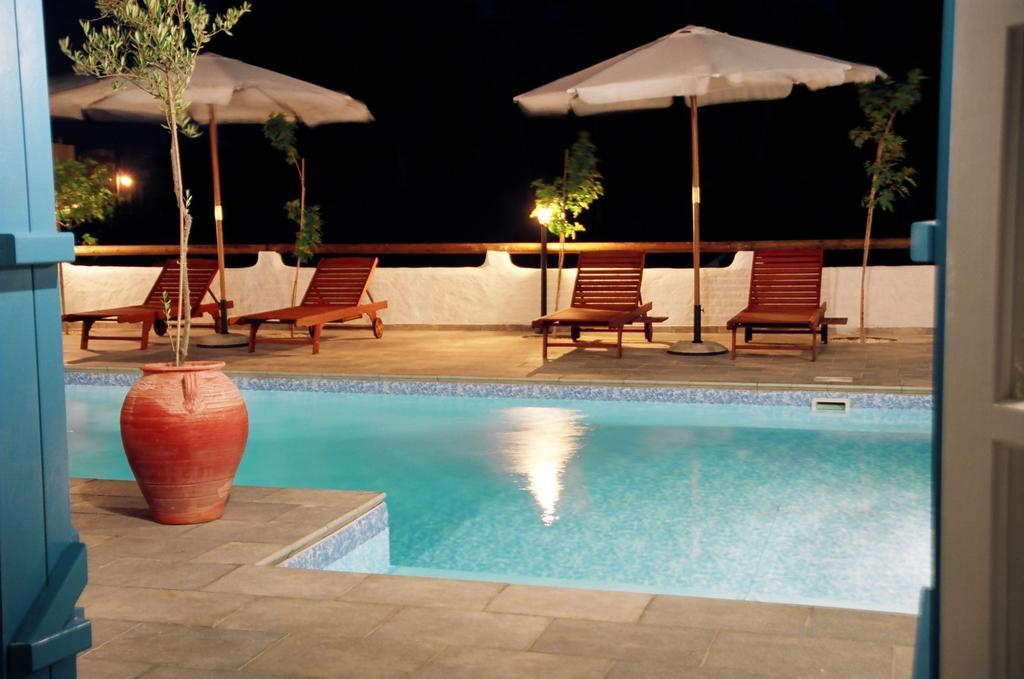 Votsalo Villa Pomos Habitación foto